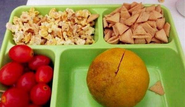 去吃海底捞,这4种食材可免费带走,服务员也很乐意,不拿就亏了休闲区蓝鸢梦想 - Www.slyday.coM 去吃海底捞,这4种食材可免费带走,服务员也很乐意,不拿就亏了休闲区蓝鸢梦想 - Www.slyday.coM