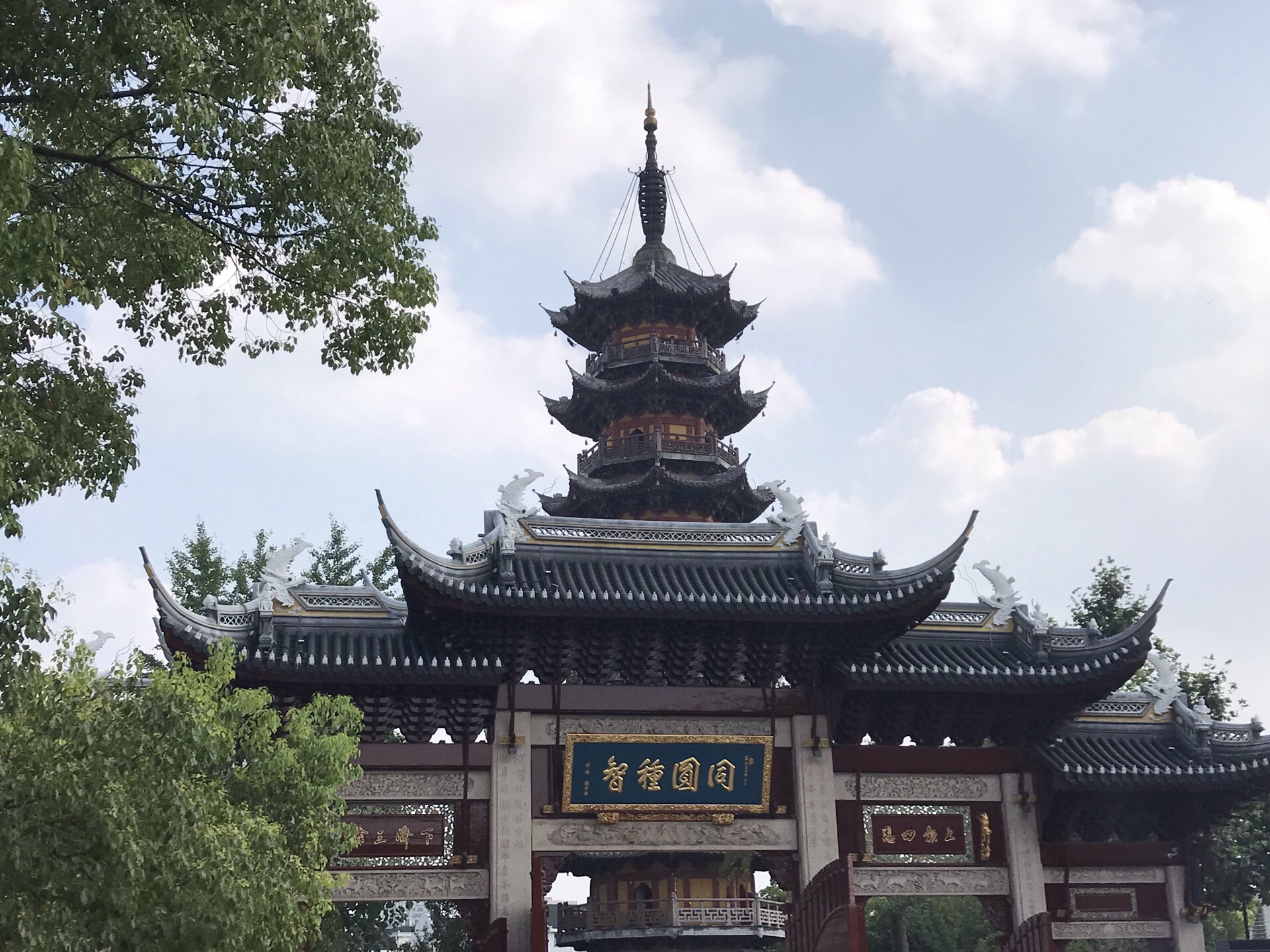 上海市 徐汇区 龙华寺