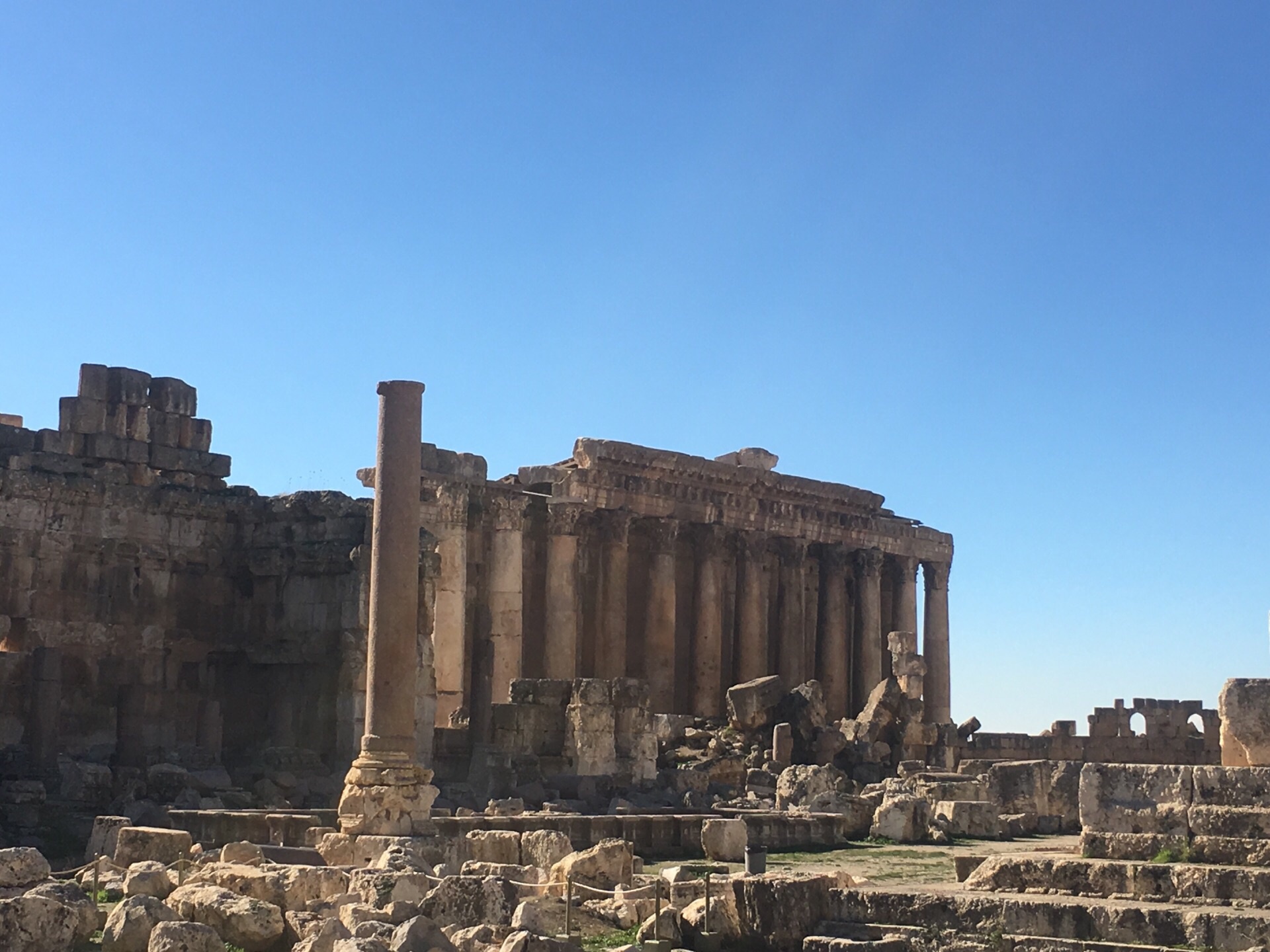 游览西亚黎巴嫩巴勒贝克神庙古罗马神庙遗址