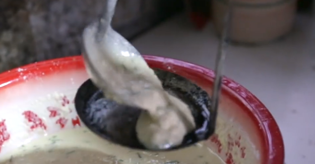 水豆腐,第一次看到这样的吃法,外酥里嫩,好吃停不下来休闲区蓝鸢梦想 - Www.slyday.coM 水豆腐,第一次看到这样的吃法,外酥里嫩,好吃停不下来休闲区蓝鸢梦想 - Www.slyday.coM