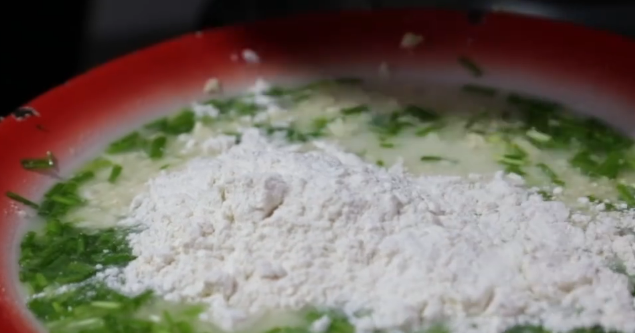 水豆腐,第一次看到这样的吃法,外酥里嫩,好吃停不下来休闲区蓝鸢梦想 - Www.slyday.coM 水豆腐,第一次看到这样的吃法,外酥里嫩,好吃停不下来休闲区蓝鸢梦想 - Www.slyday.coM