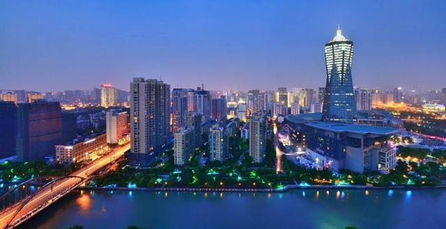 杭州人口密度_浙江人口密度最大的城市,并非杭州与宁波,而是一座二线小城