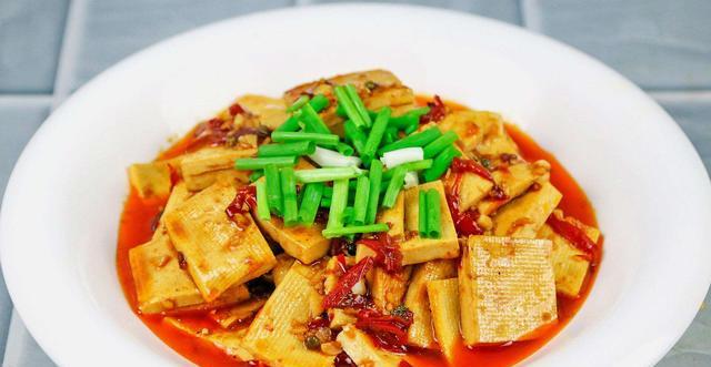 教你美味下饭的回锅豆腐,外焦里嫩超好吃,连挑食的孩子都吃撑了