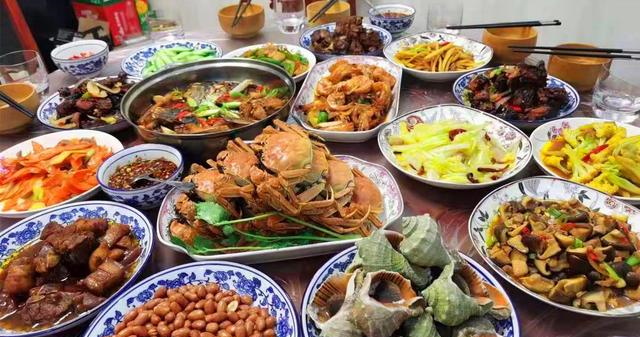 晒周末不同家庭的晚餐，一对比就知道经济情况，最后的让人心疼休闲区蓝鸢梦想 - Www.slyday.coM