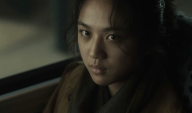 晚秋这次面无表情的汤唯不仅没让我觉得演技差反倒非常爱