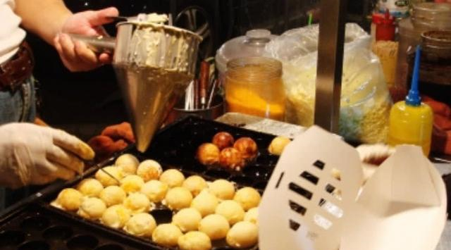 日本一个街头美食风靡了大半个中国！这个用海鲜做的美食你吃过没休闲区蓝鸢梦想 - Www.slyday.coM