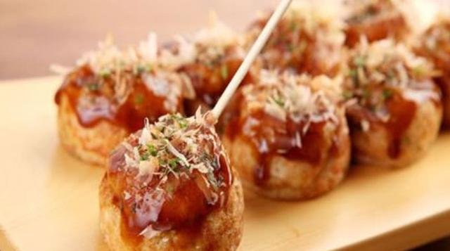 日本一个街头美食风靡了大半个中国！这个用海鲜做的美食你吃过没休闲区蓝鸢梦想 - Www.slyday.coM