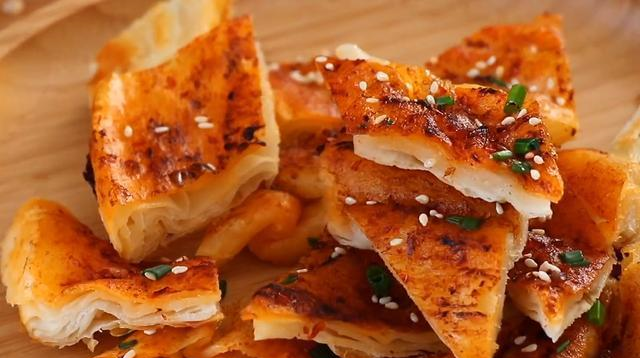 酱香饼家庭版做法千层酥脆酱香浓郁香辣可口比买的还好吃