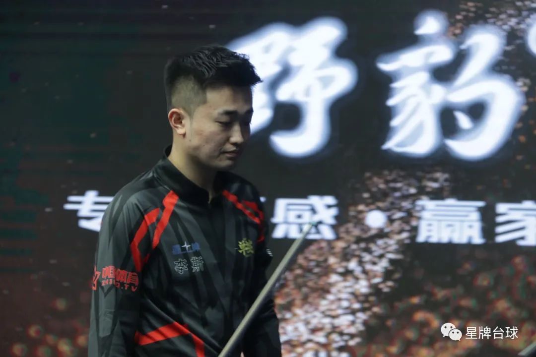 比特犬打得过非洲鬣狗吗 草原二哥对战战斗机器