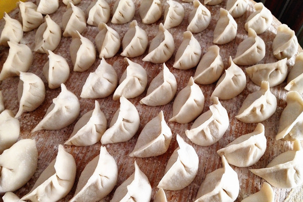 水饺的简单家常做法|水饺|饺子|锅_新浪新闻