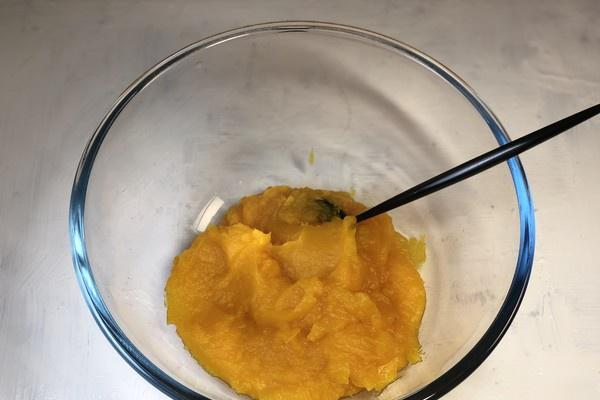 南瓜发糕自己在家就能做,好吃又营养,松软有弹性,不粘牙不塌陷休闲区蓝鸢梦想 - Www.slyday.coM 南瓜发糕自己在家就能做,好吃又营养,松软有弹性,不粘牙不塌陷休闲区蓝鸢梦想 - Www.slyday.coM