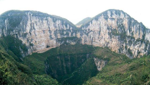 中国第一"坑",是世界上最深最大的溶洞,就在我国重庆