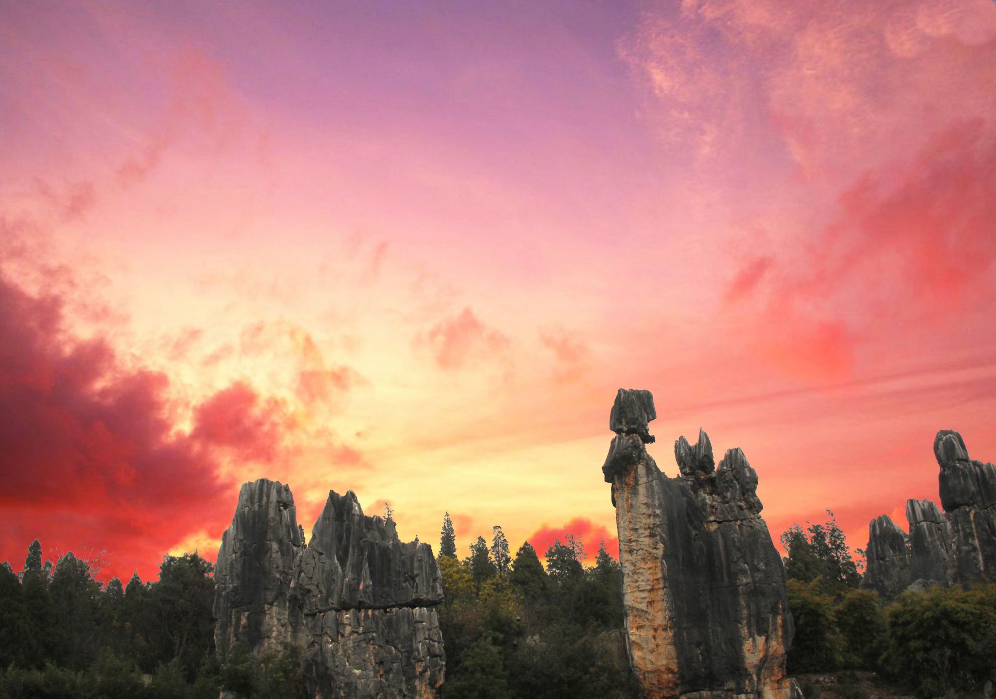 七彩云南,美丽的石林,值得一游