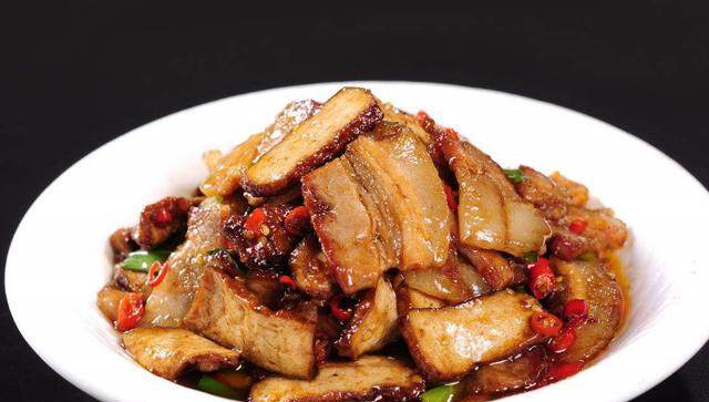 四川名厨教您做一盘价值38元香干回锅肉,保证让您吃起来回味无穷