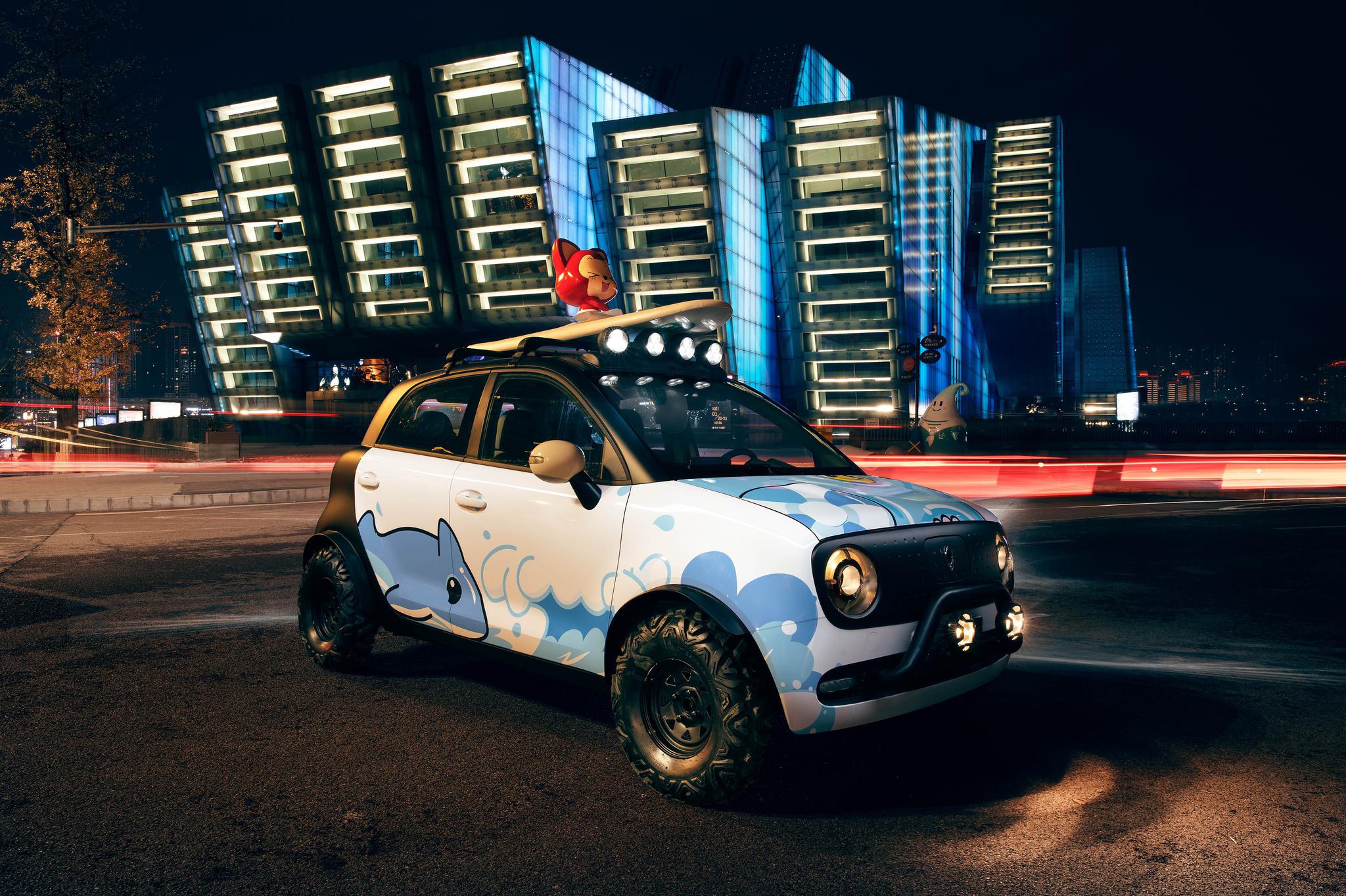 萌力加倍 相"渝"街头 欧拉黑猫解锁最in潮改