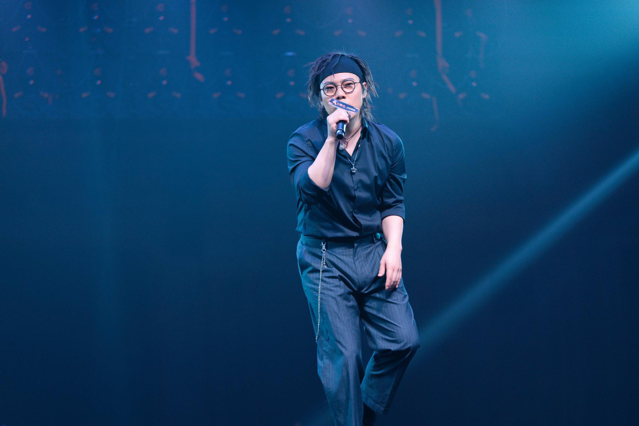 李琦亮相好声音海选巅峰之夜 助力新学员