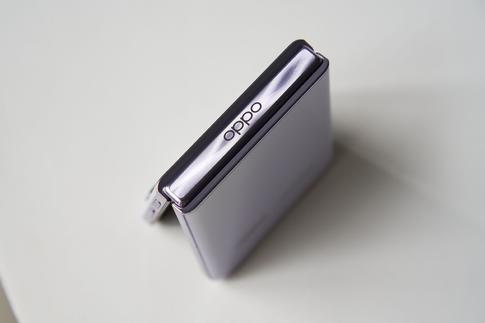 三星华为oppo三大顶级翻盖折叠屏对决谁的体验更出色