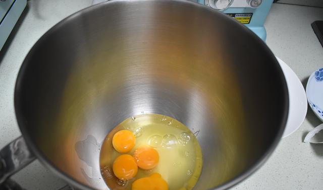 这蛋糕曾经风靡街头，原来做法并不难，香甜细腻，再也不用买了休闲区蓝鸢梦想 - Www.slyday.coM