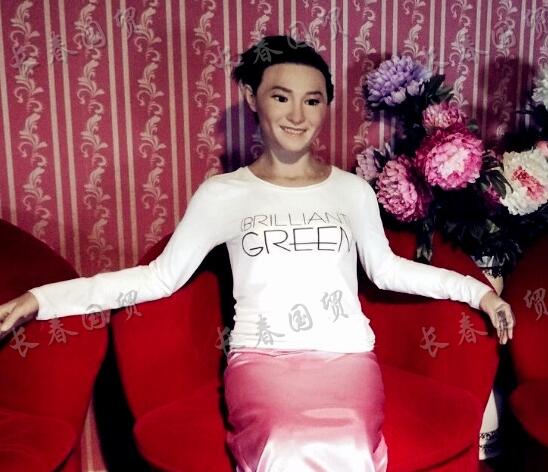 "最丑"张柏芝蜡像曝光,形如鬼魅吓哭粉丝