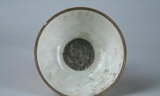 轻若浮云的脱胎瓷器_高清图集_新浪网