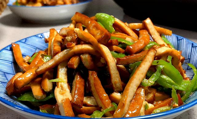 东北人喝酒必上的4道硬菜，道道都很经典，南方人吃了都说美味！休闲区蓝鸢梦想 - Www.slyday.coM