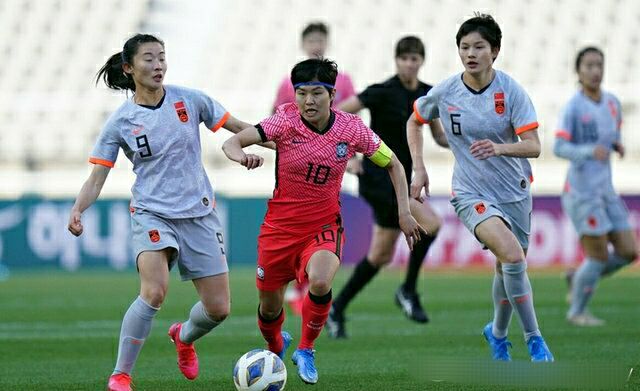 中国女足挑战世界劲旅荷兰巴西贾秀全我们有梦想王霜有信心