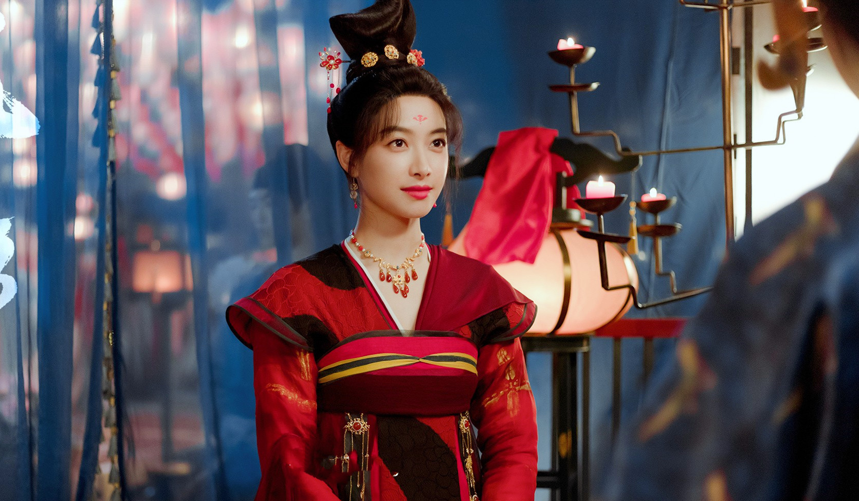 《风起洛阳》:王一博新剧热度飙升,电影的质感,服装造型绝美休闲区蓝鸢梦想 - Www.slyday.coM 《风起洛阳》:王一博新剧热度飙升,电影的质感,服装造型绝美休闲区蓝鸢梦想 - Www.slyday.coM