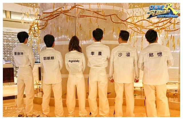 《奔跑吧》最新季:这位新成员,是跑男的大救星!