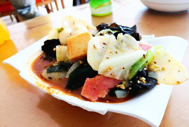 别以为它就是麻与辣还有更丰富的味道最有名的抚顺小吃在这里