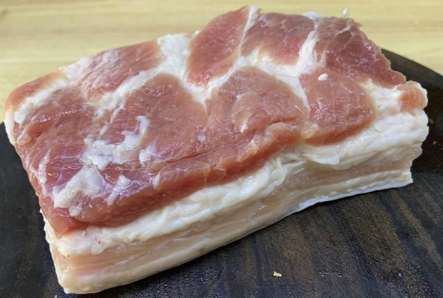 五花肉里加点它不炒不炖这样做好吃不腻一顿一斤不够吃