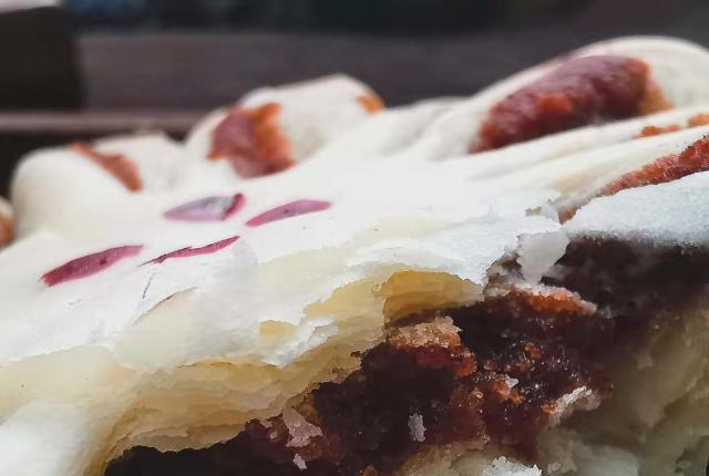 大厨分享出的菊花酥配方，做法和步骤都告诉你，自己在家轻松做休闲区蓝鸢梦想 - Www.slyday.coM