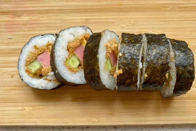 自制懒人版寿司,做法简单又卫生,比外面买的美味又好看__财经头条
