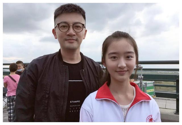 熊趣电影:邓恩熙接棒张子枫,明明更有女神范,却不招观众喜欢!