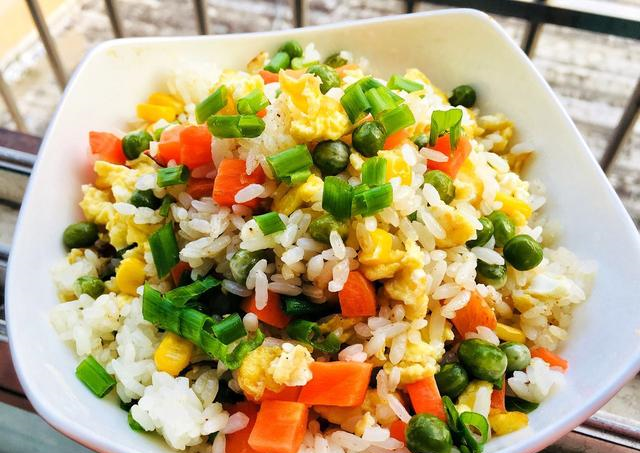 早餐吃它，孩子从不赖床，一锅米饭搞定全家人的早饭，好吃又快捷休闲区蓝鸢梦想 - Www.slyday.coM
