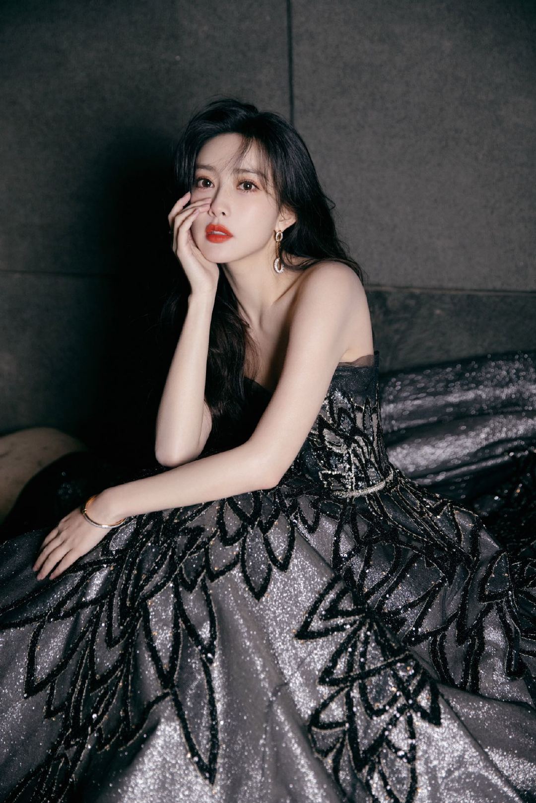 孟子义冰雪黑天鹅造型喜欢这组照片这表现力也太强了吧