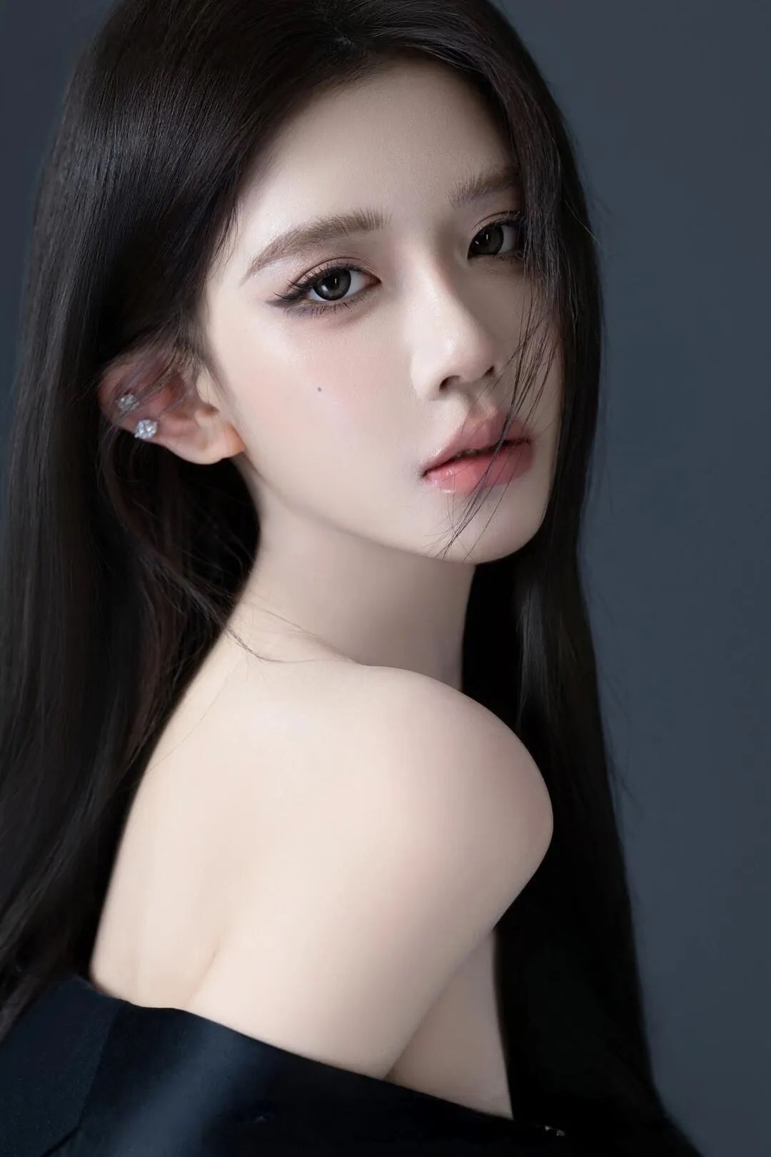 时尚超模优雅大方迷人自信唯美写真