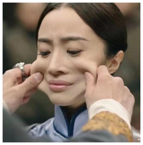 明星剧中被捏脸, 邓伦,胡冰卿搞笑, 赵丽颖: 脸怕不是面团捏的