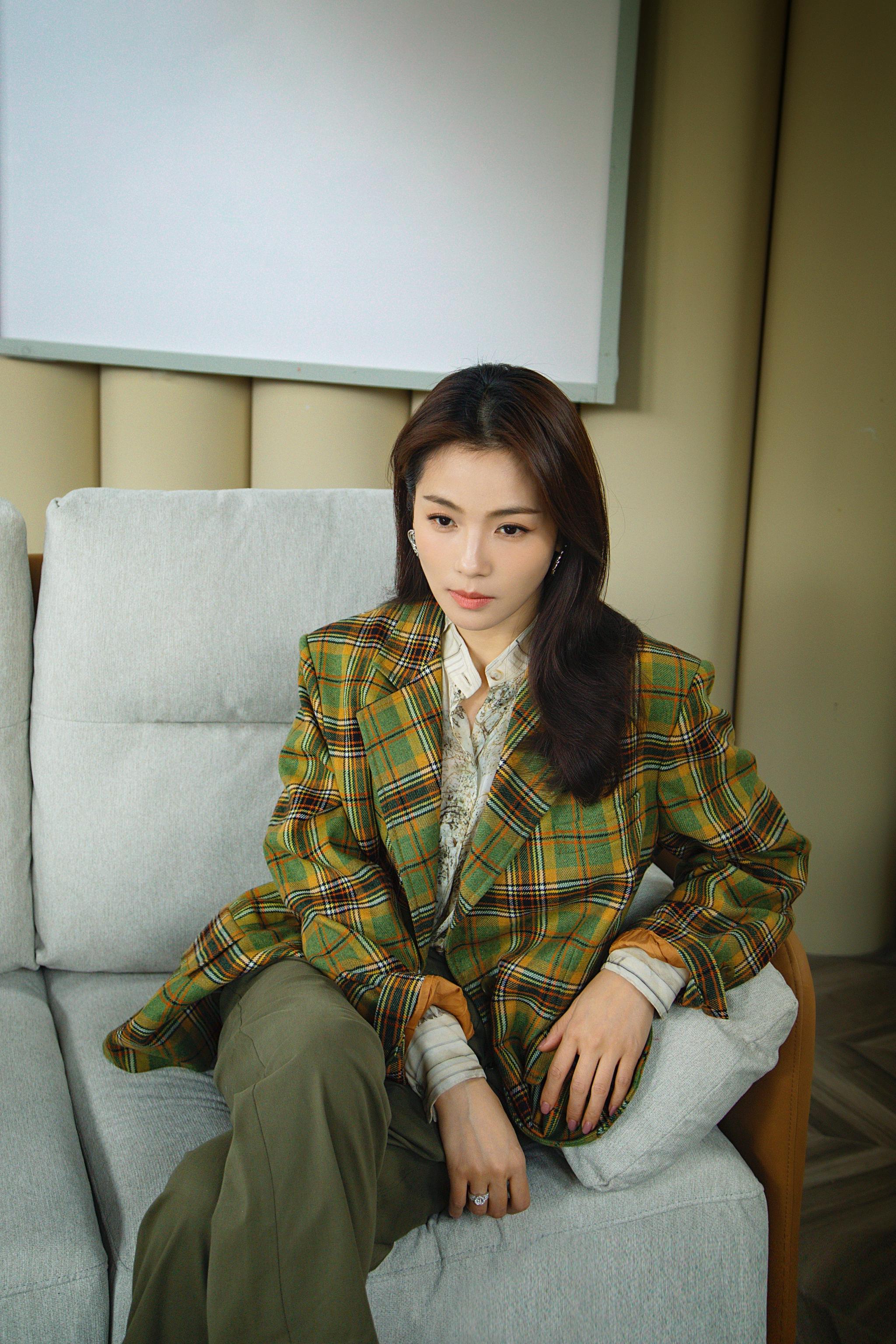 刘涛晒出美照!减肥颇有成效,瘦出尖下巴?|刘涛|减肥|成效_新浪新闻