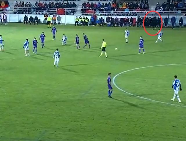 有必要这样?武磊失单刀后,谁注意主帅的举动:武磊默默忍着吧休闲区蓝鸢梦想 - Www.slyday.coM 有必要这样?武磊失单刀后,谁注意主帅的举动:武磊默默忍着吧休闲区蓝鸢梦想 - Www.slyday.coM