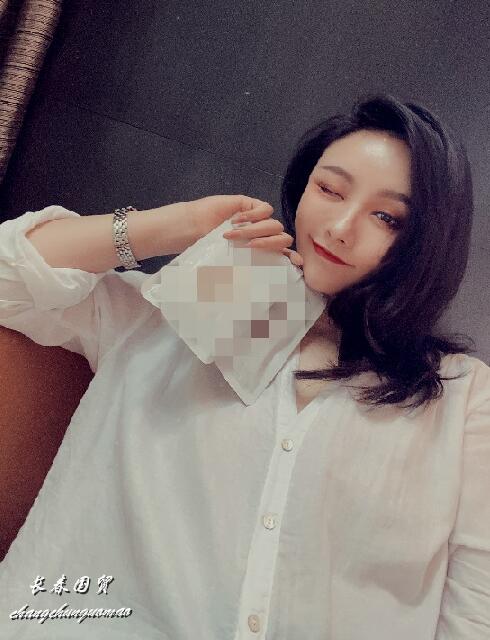 正文  沈腾的姐姐叫沈娜,毕业于解放军艺术学院音乐系.