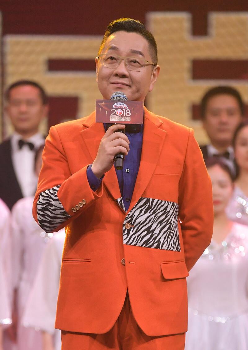 杨澜|关晓彤|王牌对王牌_新浪新闻