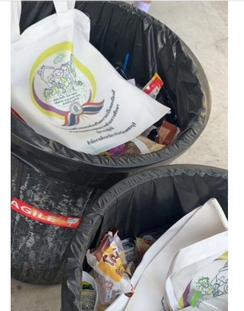 苏提达被称心机重诗妮娜礼物被扔垃圾桶王的女人真难当