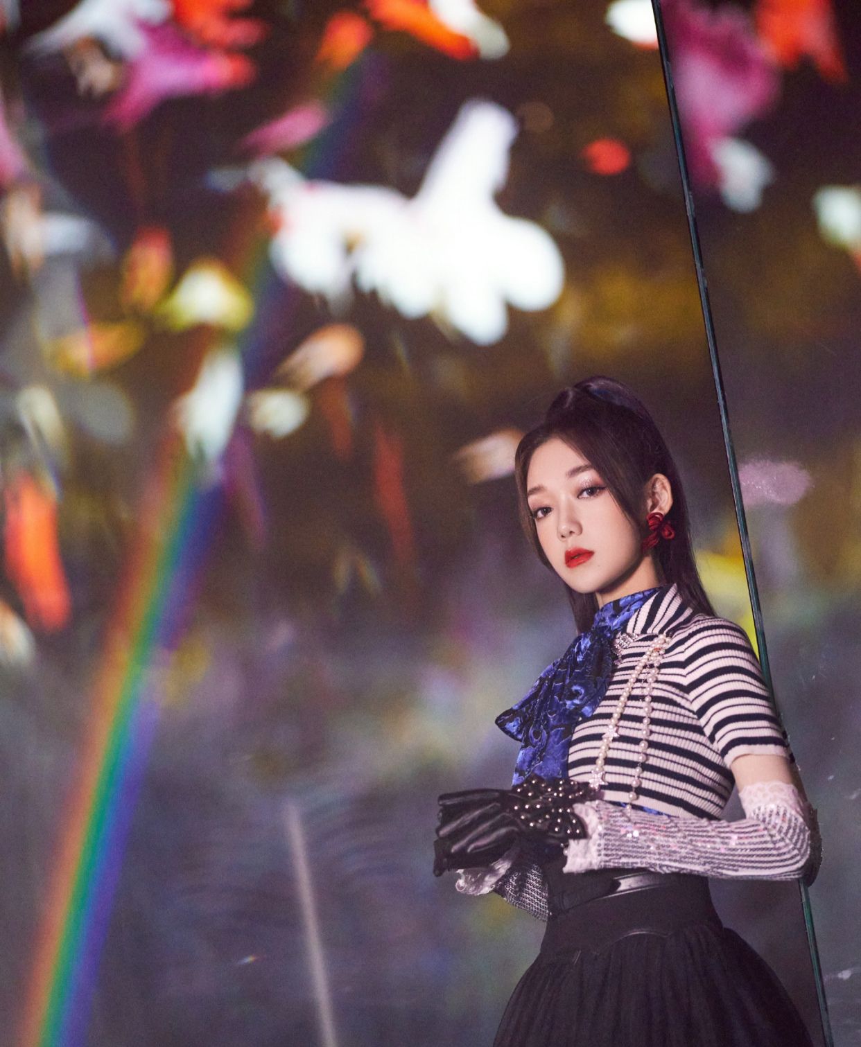 硬糖少女303跨年大片~流光溢彩中,七人七色,个个又飒又美!