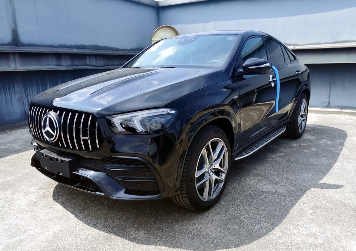 最新款奔驰gle53amgcoupe黑外黑内