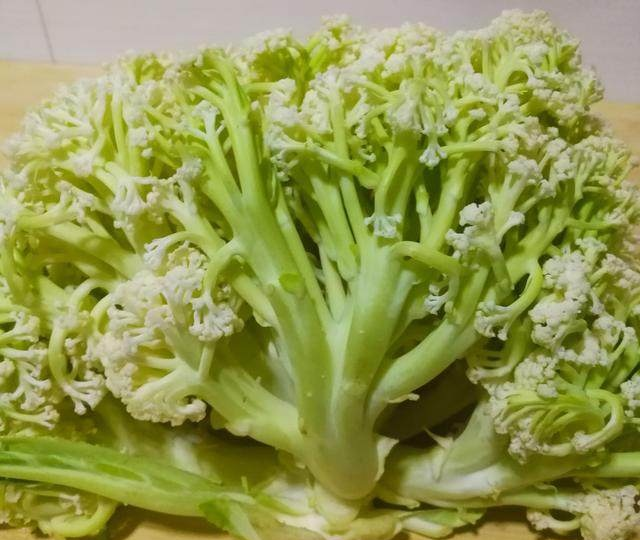 大厨教你做丨大盘有机花菜很多人都喜欢吃的一道菜