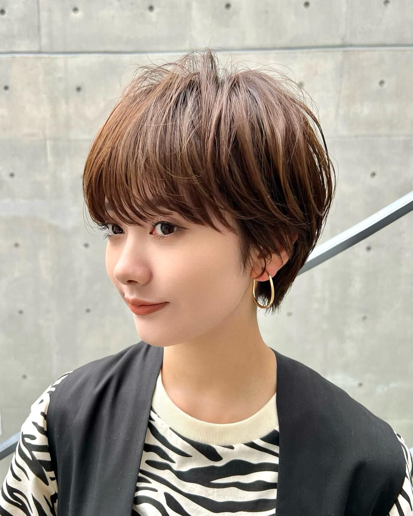 从短到长女发18款,推边短发很利落,烫发扎发真时尚