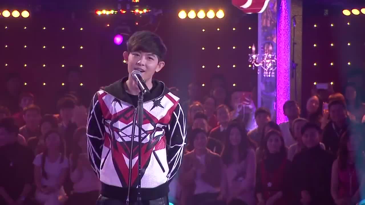 与星共舞敖犬向众人霸气宣战踢馆与舞伴高雪演绎精彩牛仔舞