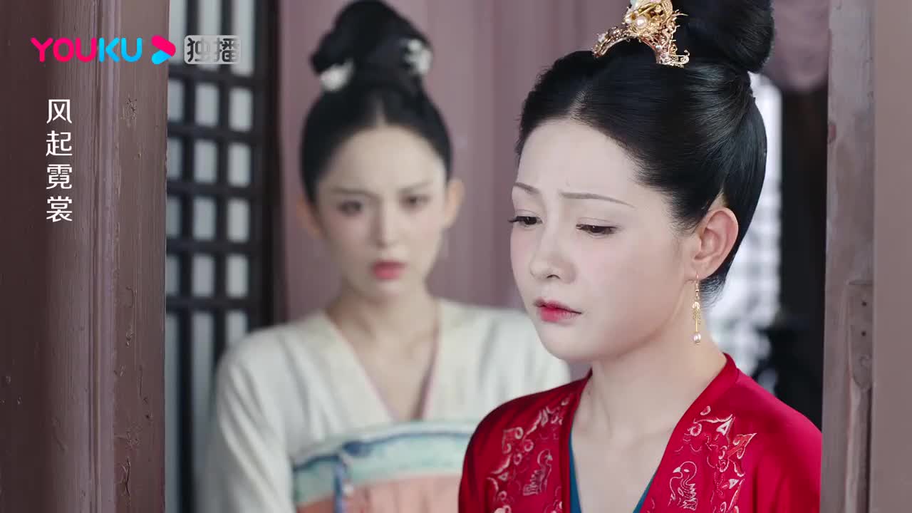 风起霓裳珊瑚终于知道闯祸跪在两方提亲人前琉璃躲一旁偷笑