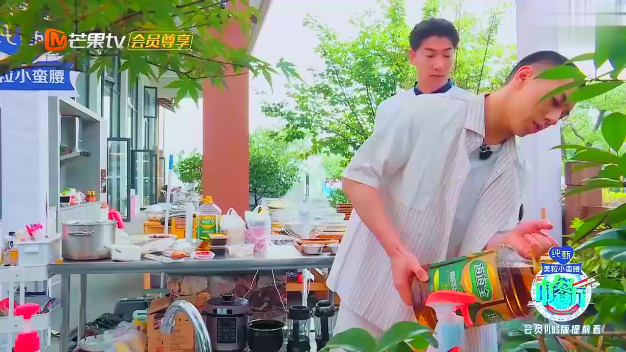 中餐厅4:赵丽颖加蔡成好友,不料却惨遭拒绝,颖宝当场怀疑人生