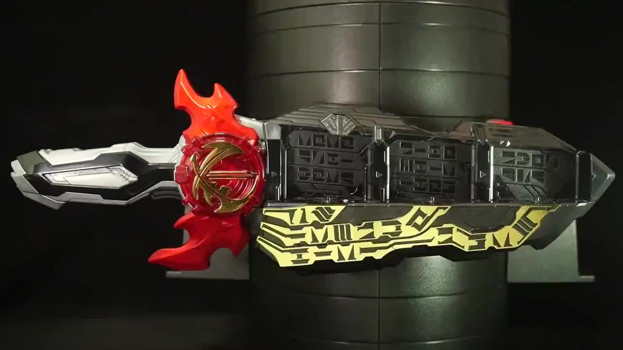 假面骑士saber全形态dx玩具